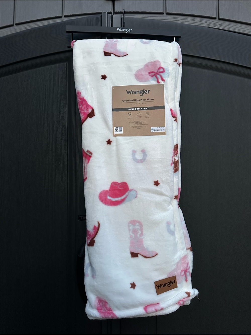 Cutesy Cowgirl Pink - Wrangler Plush Throw Blanket NWT